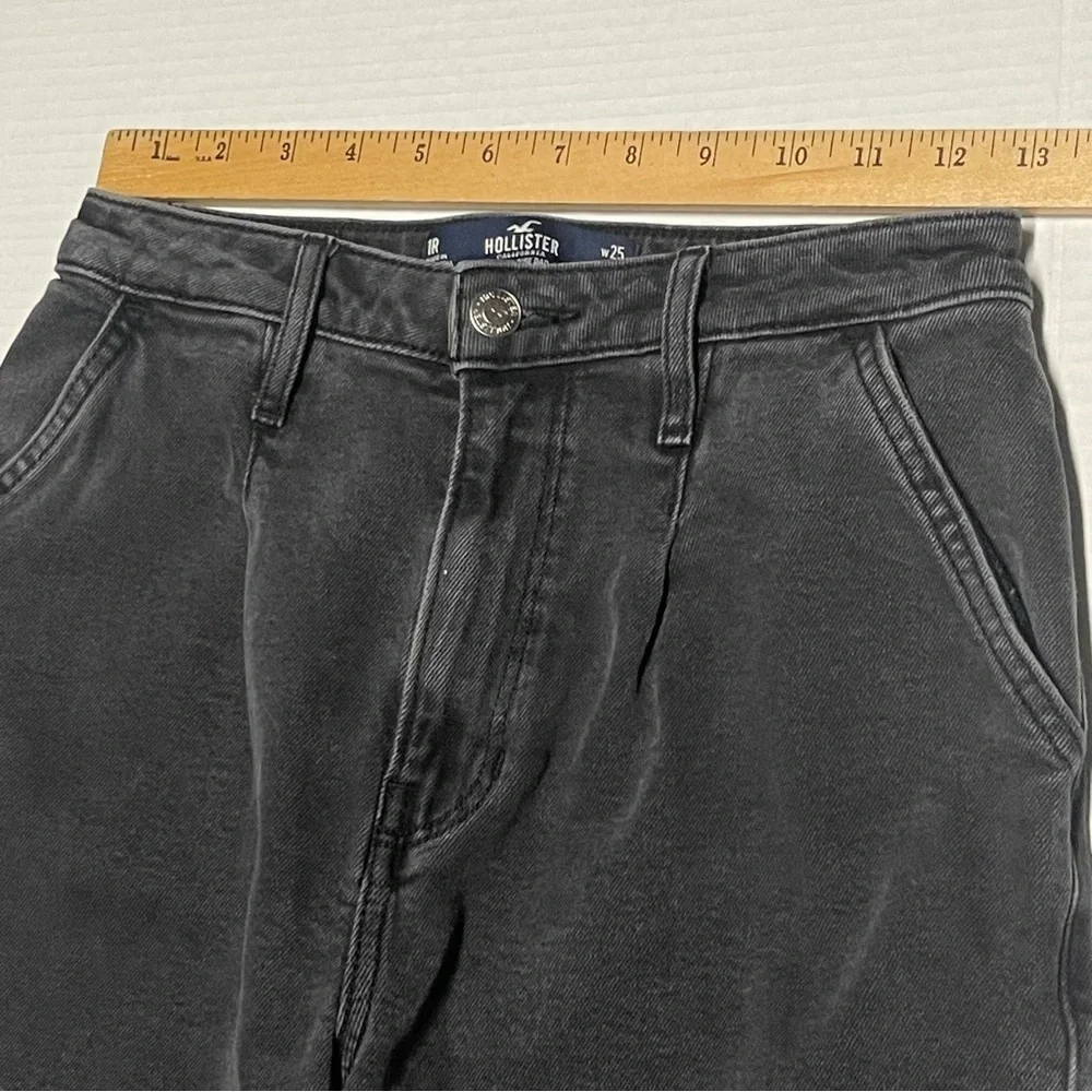 Hollister Women's Ultra High Rise Dad Jean Vintage Stretch Black Size 1R 26Wx28L - Picture 8 of 11